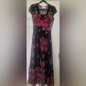 Gorgeous maxi dress!